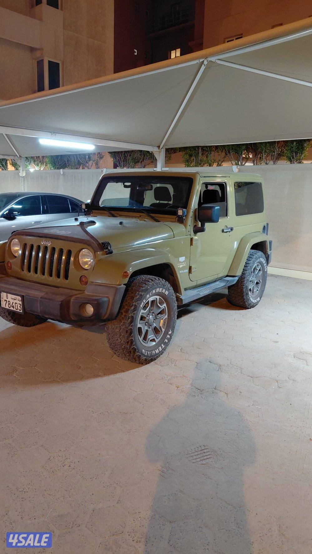 جيب رانجلر صحارى نسخه تذكاريه  ماشى 245 الف توايرنصف حجرى  وزوائد2