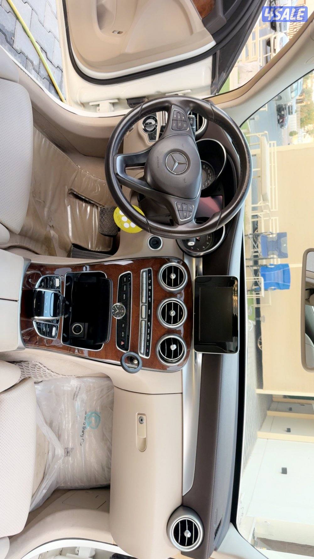 للبيع C200 مالك اول 20153