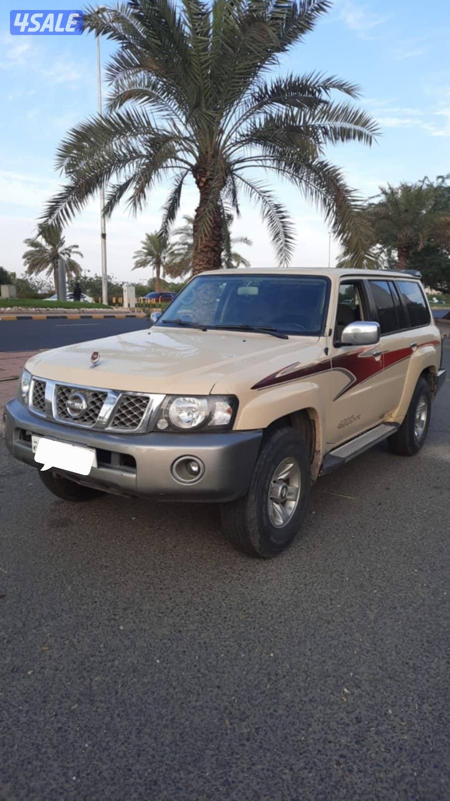 للبيع نيسان باترول فتك قير عادى بحاله ممتازه ماشى ٣٣٤٠٠٠ كم0