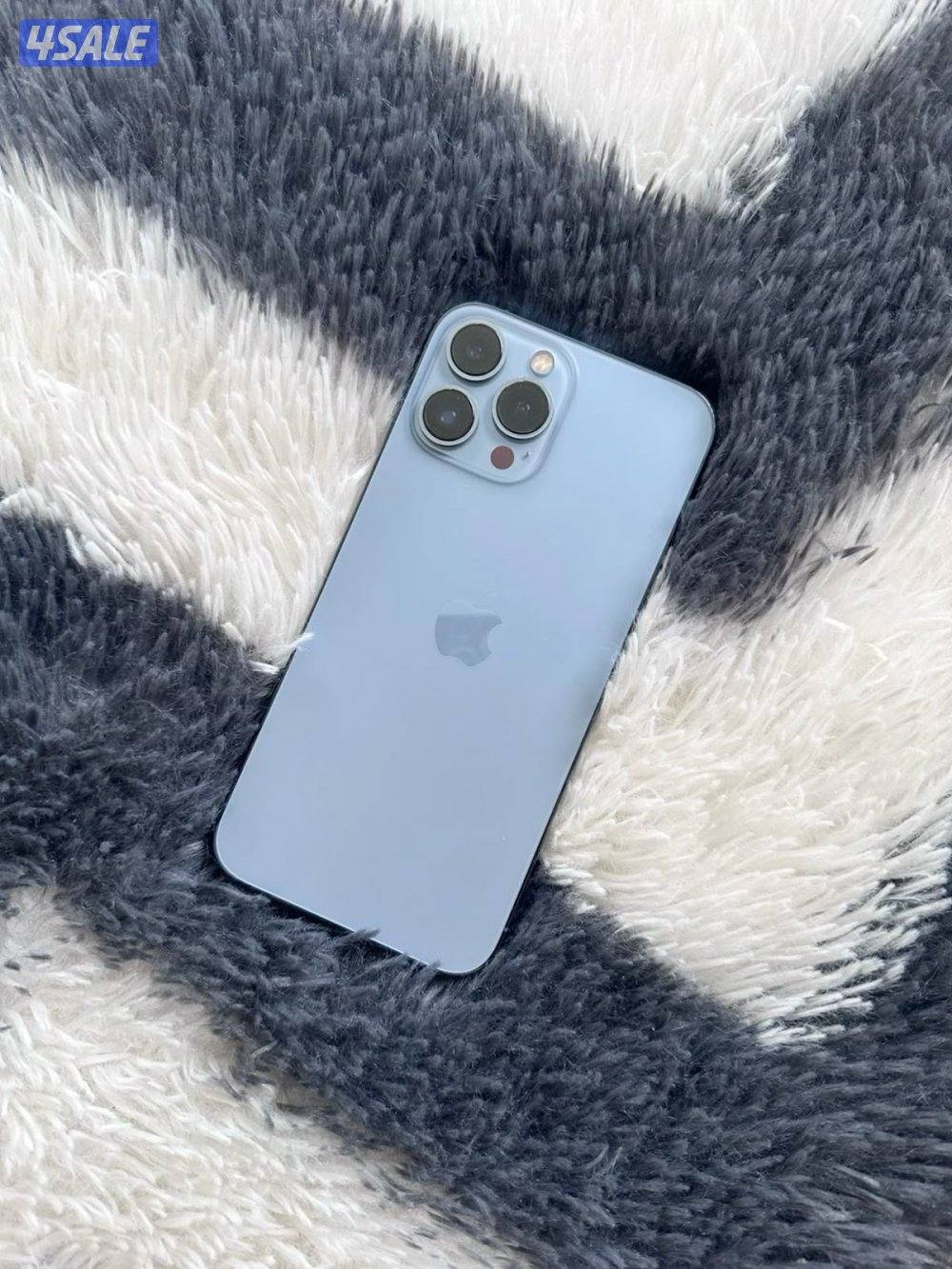 للبيع ايفون 13 برو ماكس 256، وايفون 8 شبه جديد مو مفتوح0