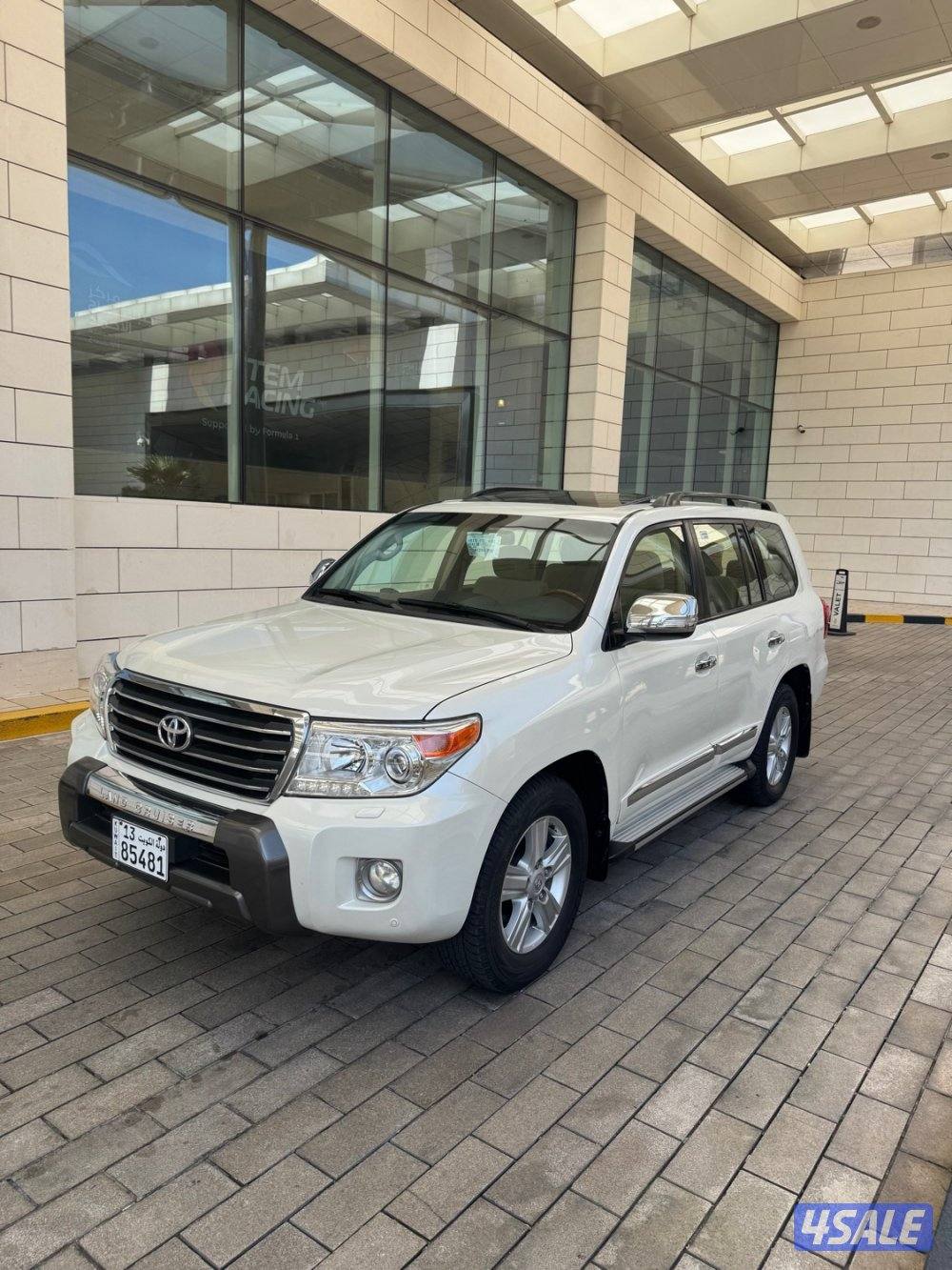 لاندكروزر GXR v6 الساير.0