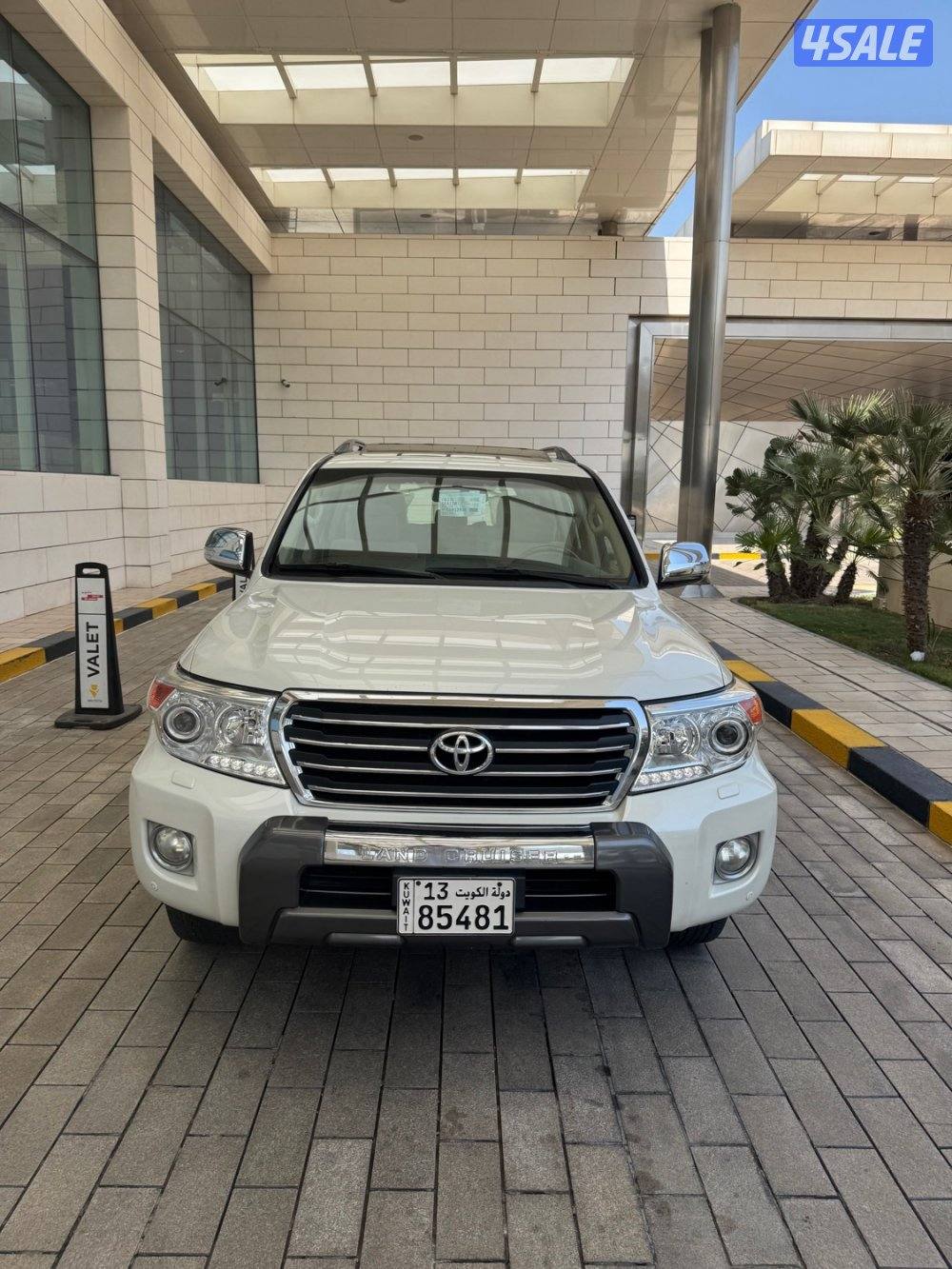 لاندكروزر GXR v6 الساير.4