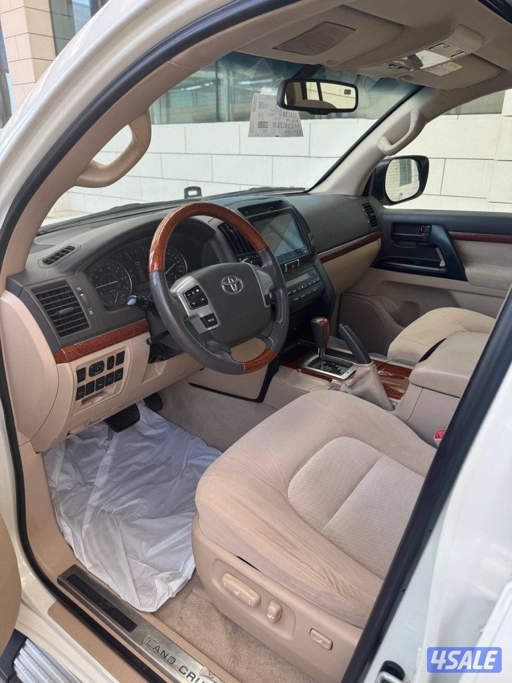 لاندكروزر GXR v6 الساير.6