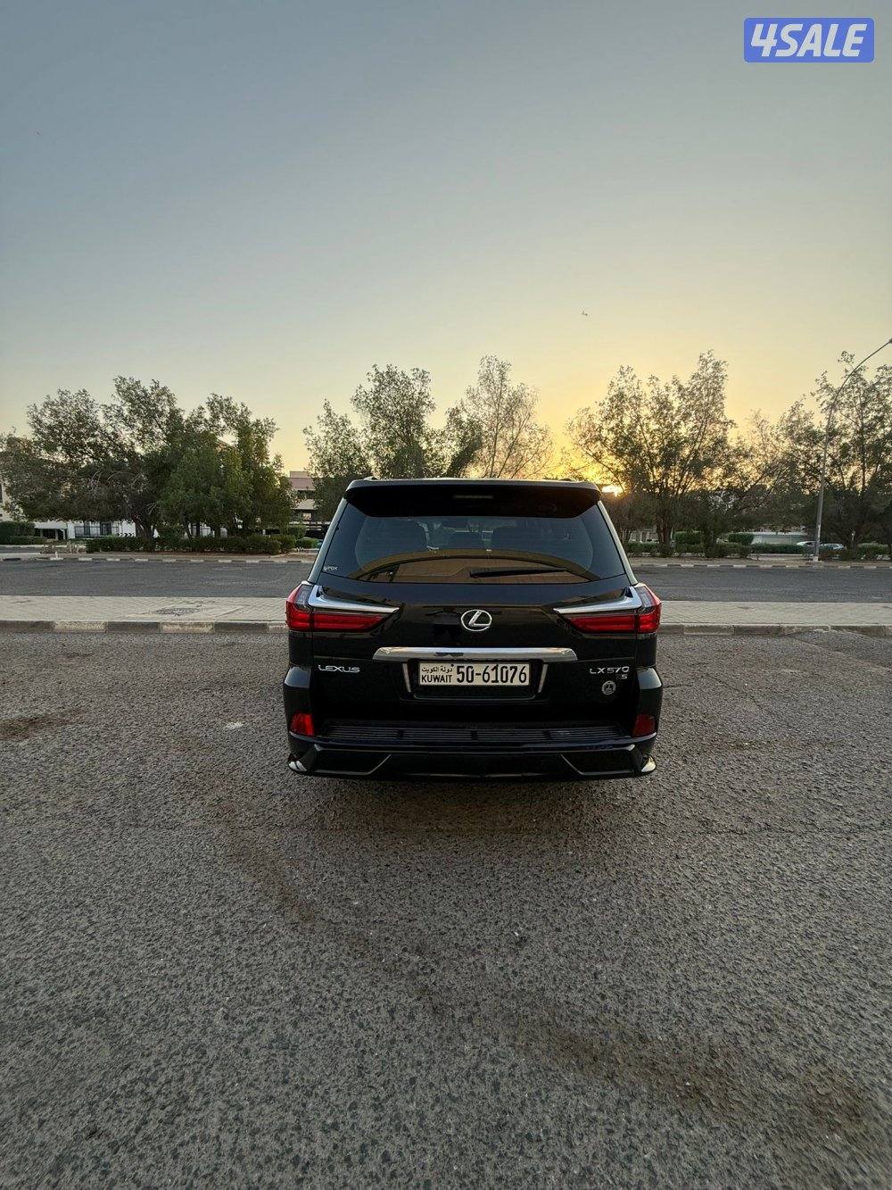 للبيع لكزس lx570- s1