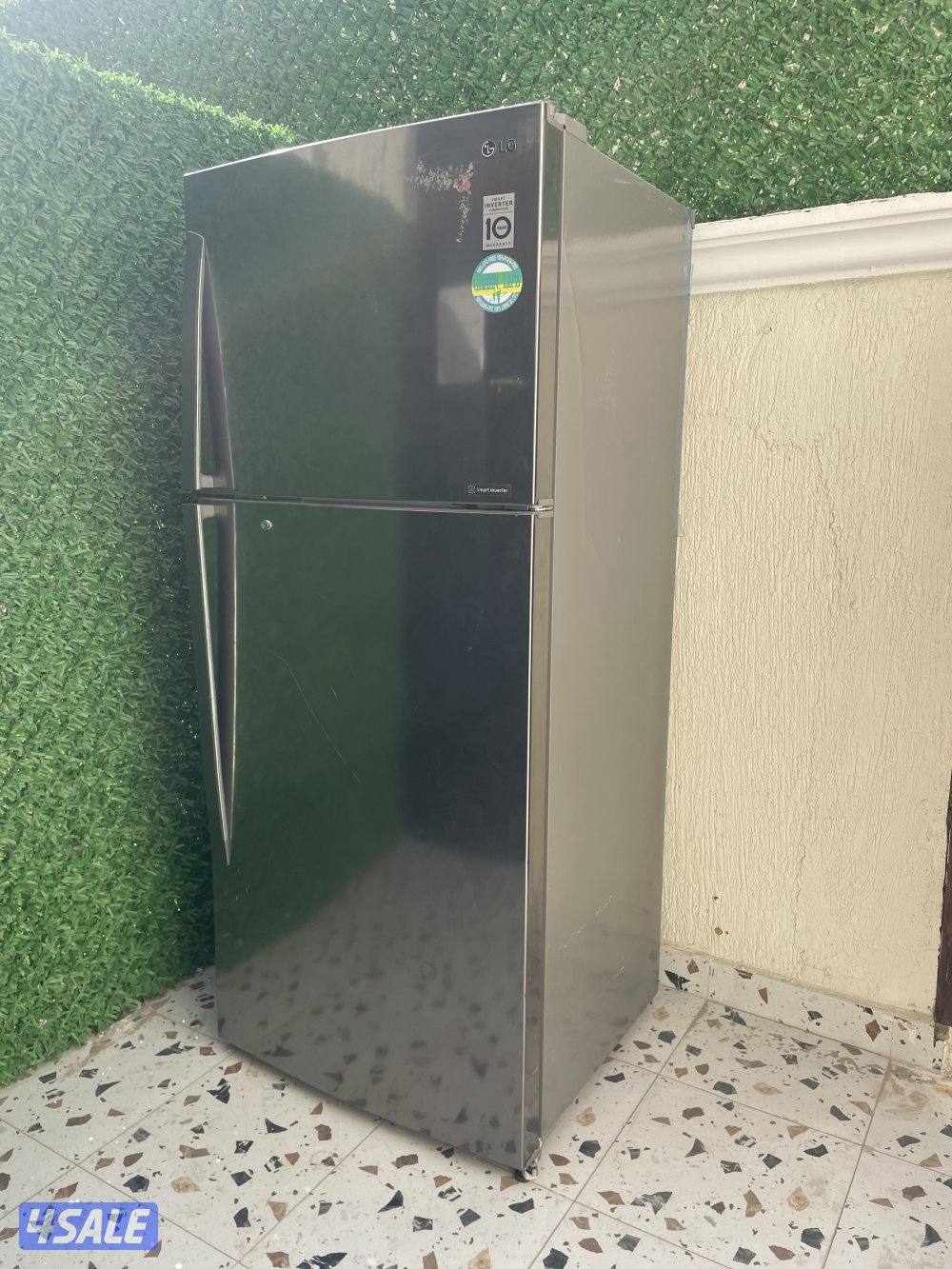 ثلاجة LG نظيفة كالجديدة0