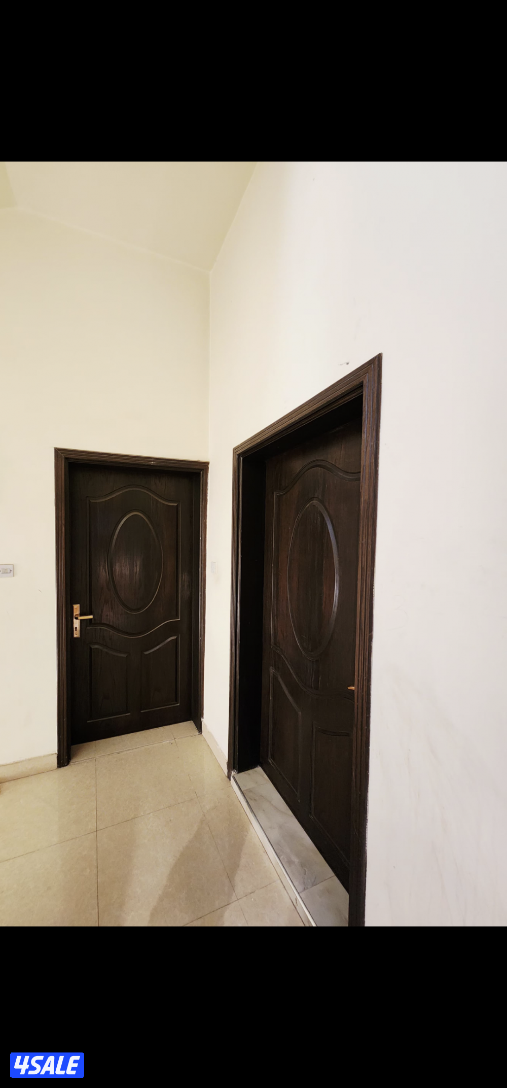 بسعر ممتاز للايجار شقة اربع غرف كبار في العمرية مقابل الخدمات وساحة0