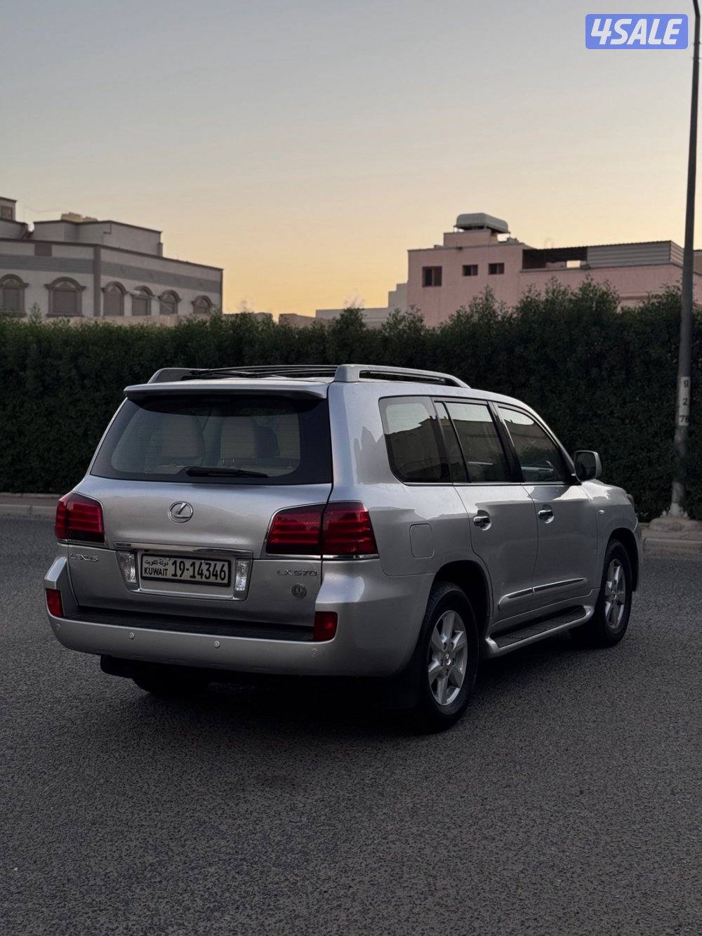 للبيع جيب لكزاس5707