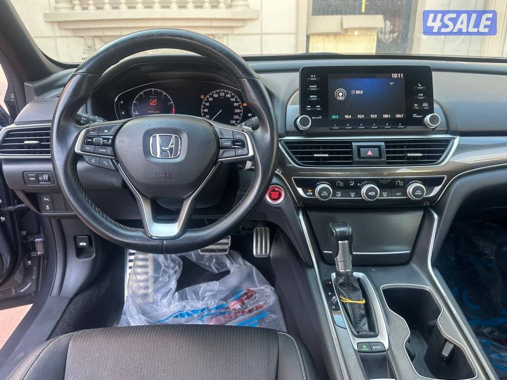 هوندا الغانم8