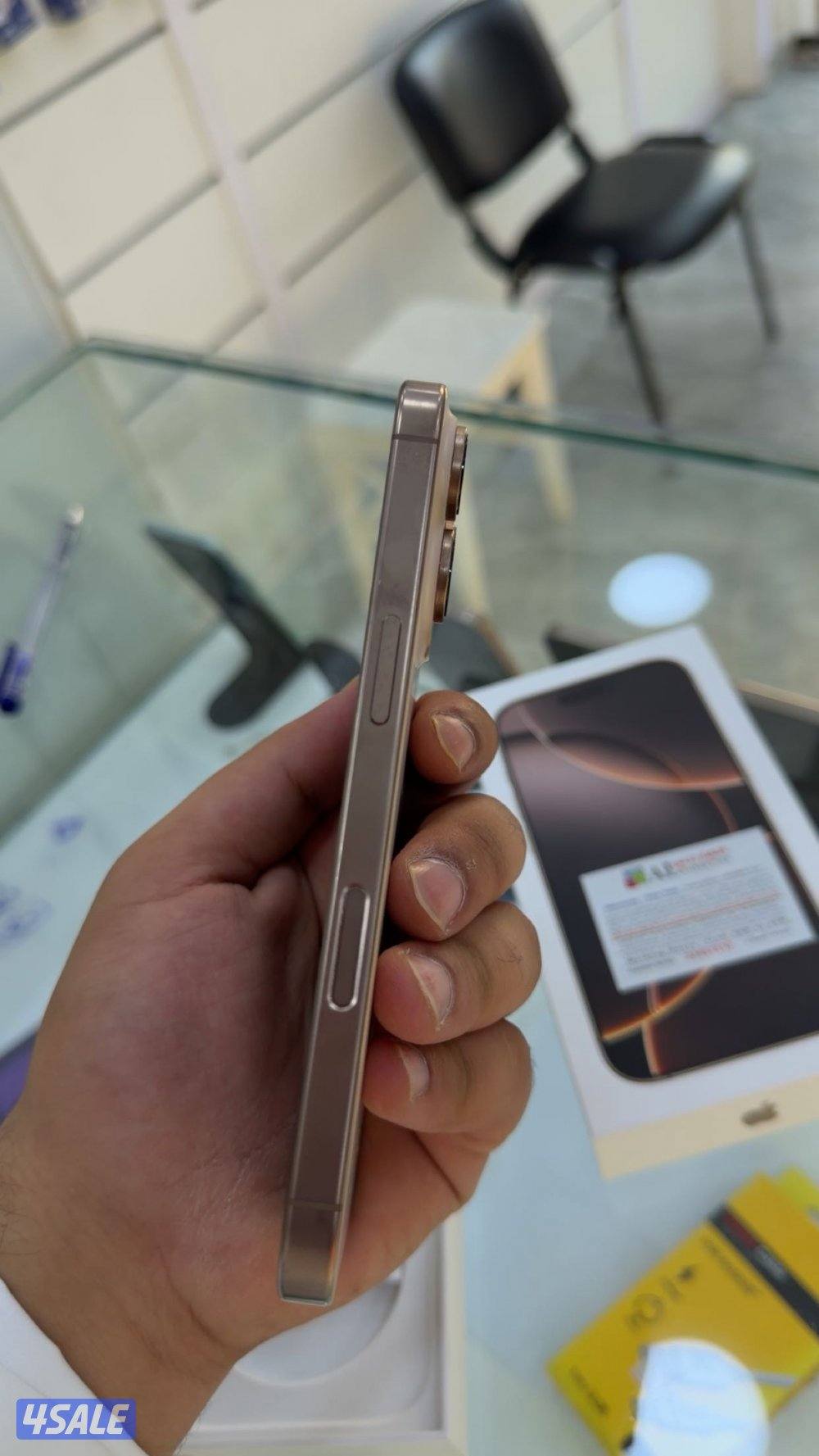 ١٦ برو بطاريه ٩٣ نضيف يوجده به خدوش خفيفه وليس كسر خدش بسيط5