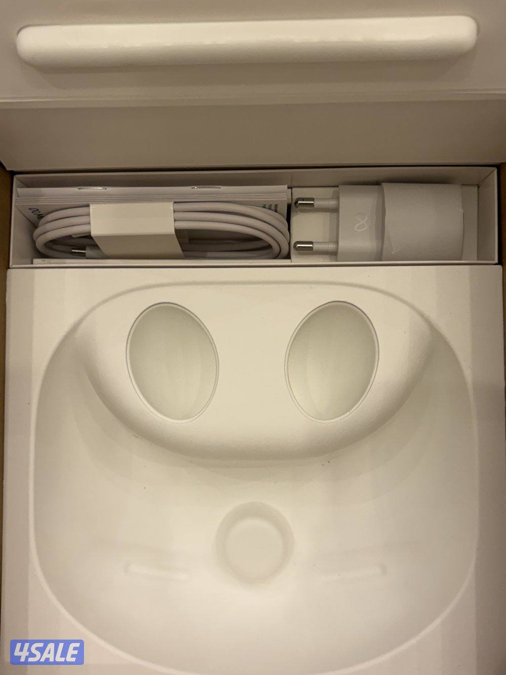 Meta Quest 3 - 4K 512GB + حزام عالي الجودة ومريح + شنطه عالية الجودة2