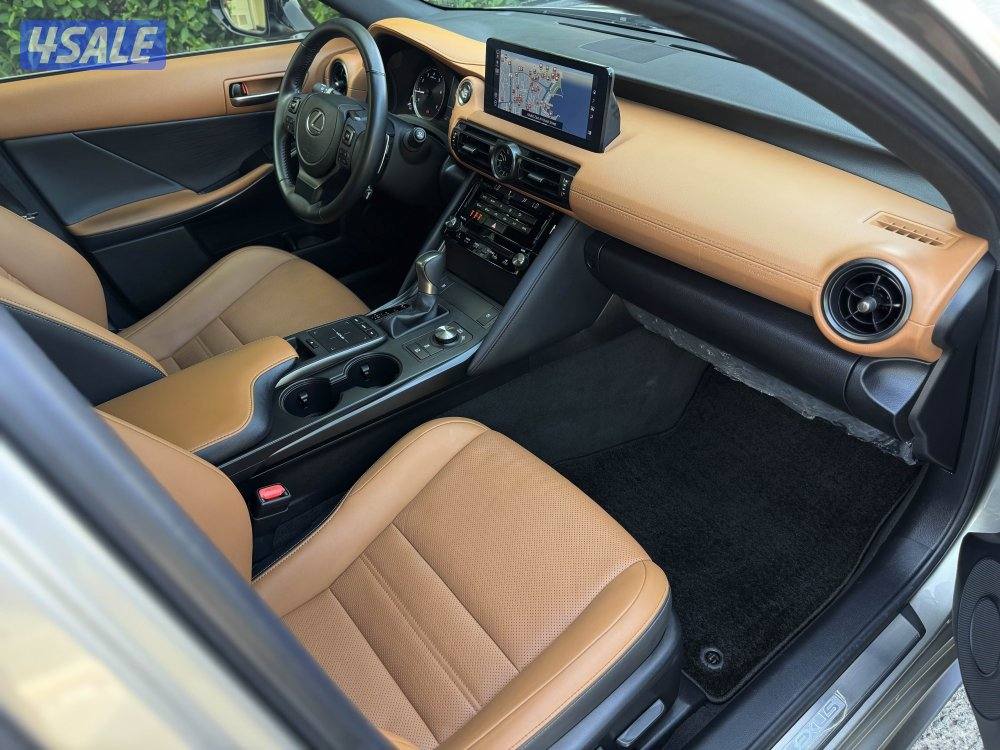 لكزس IS 300 موديل 2023 عداد 34 الدرجة الأولى صبغ وكالة لكجري لاين11