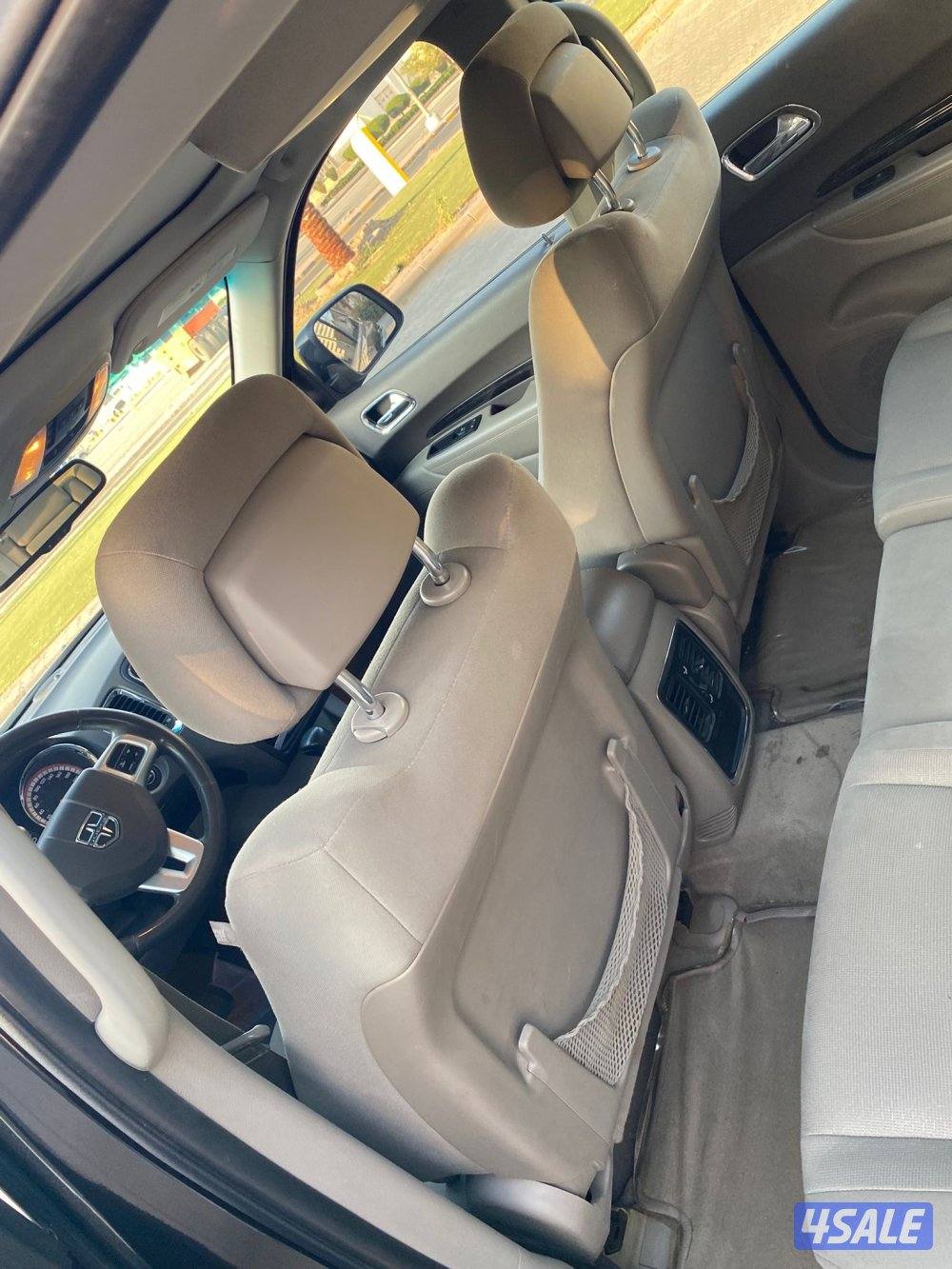 دودج درانجوا 2012 هيمي ٨ سلندر صبغ وكاله شرط الفحص عداد ٢٠٠ كم1