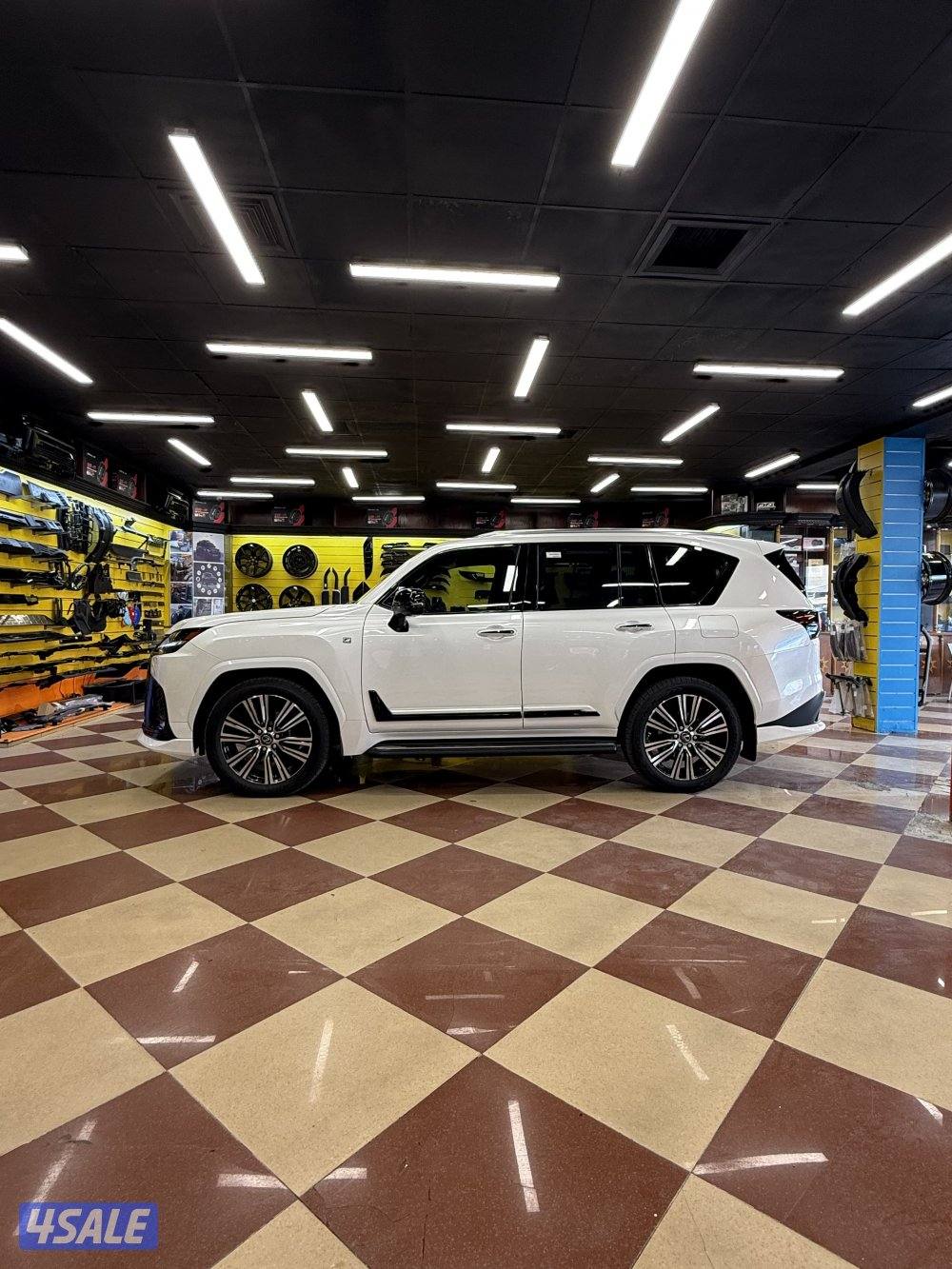 جيب لكزس LX 20253