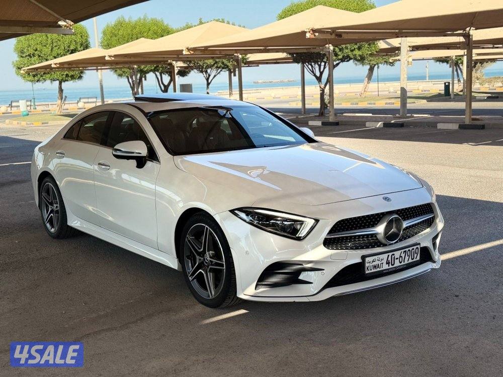 للبيع : مرسيدس CLS 450 موديل : 2019 عداد : 90 الف5