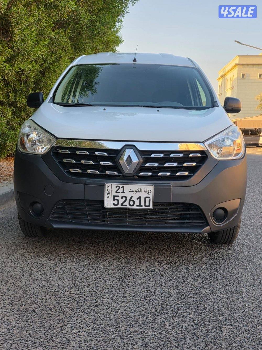 للبيع رينو دوكر 20220