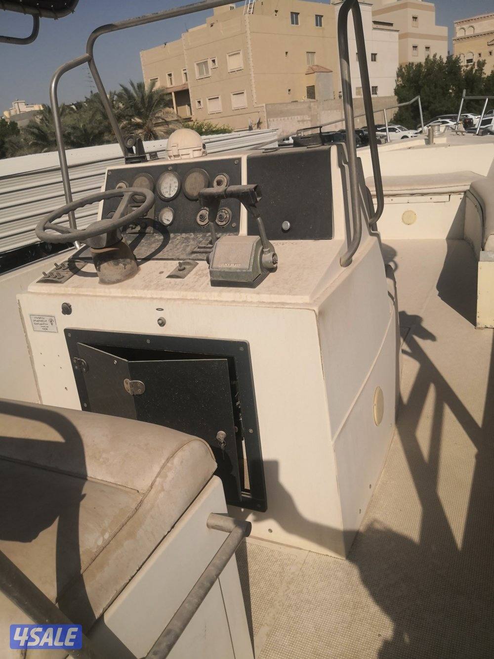 بيعه سريعه طراد بحريني    31 قدم( بيع على السوم)2