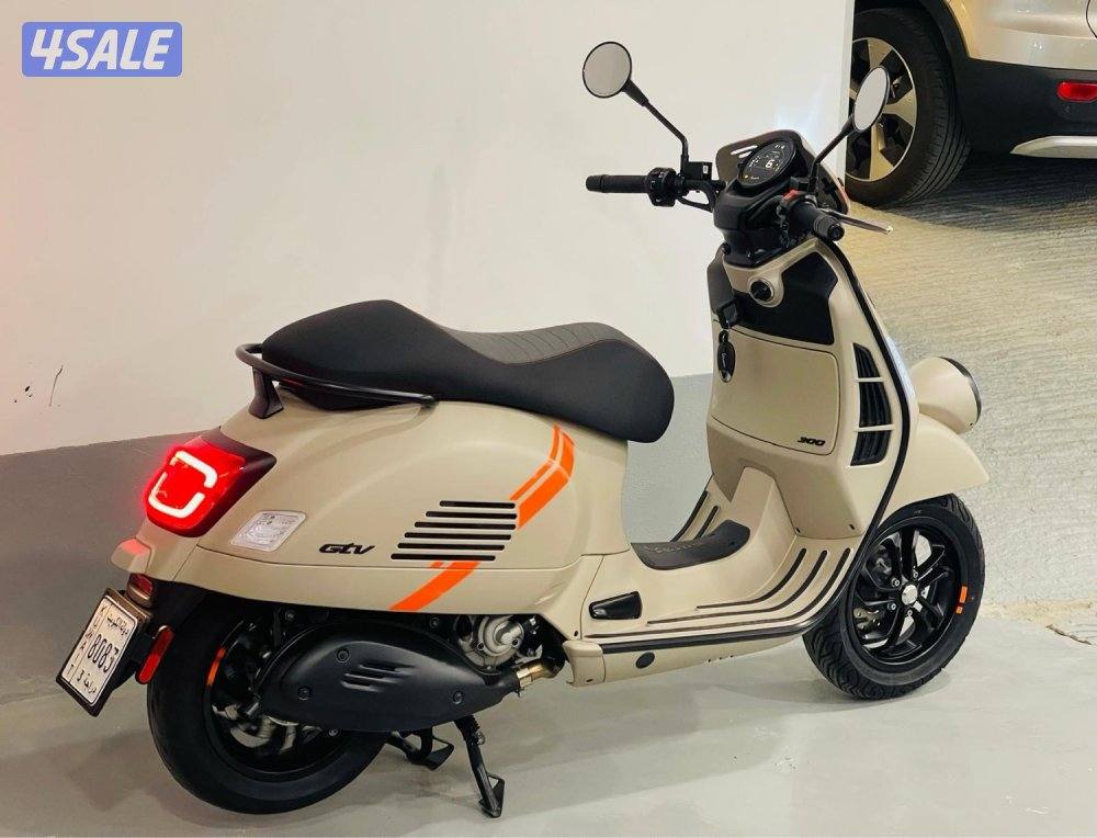 فيسبا GTV300 موديل 2024 اصفار1