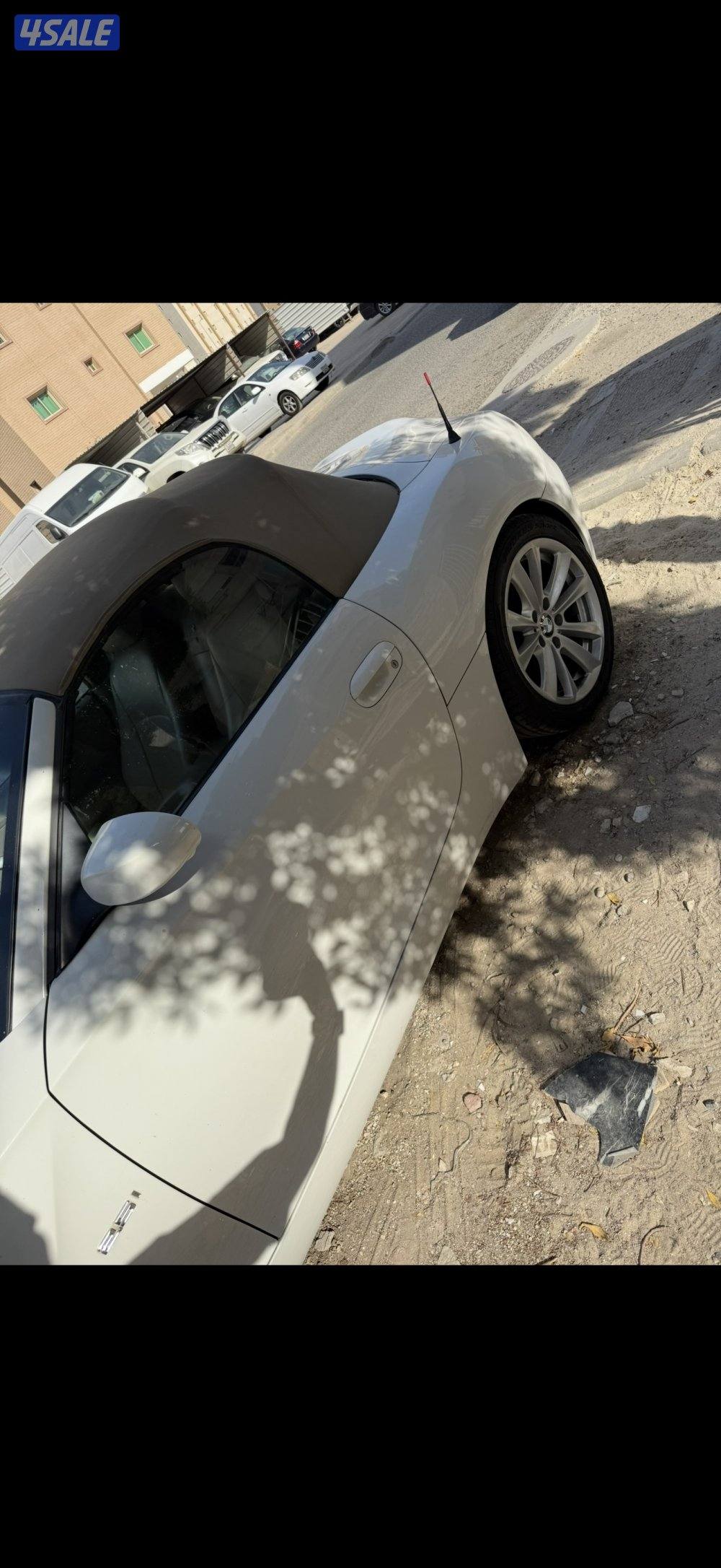 صبغ الوكاله بحاله ممتازه BMW Z4 20045
