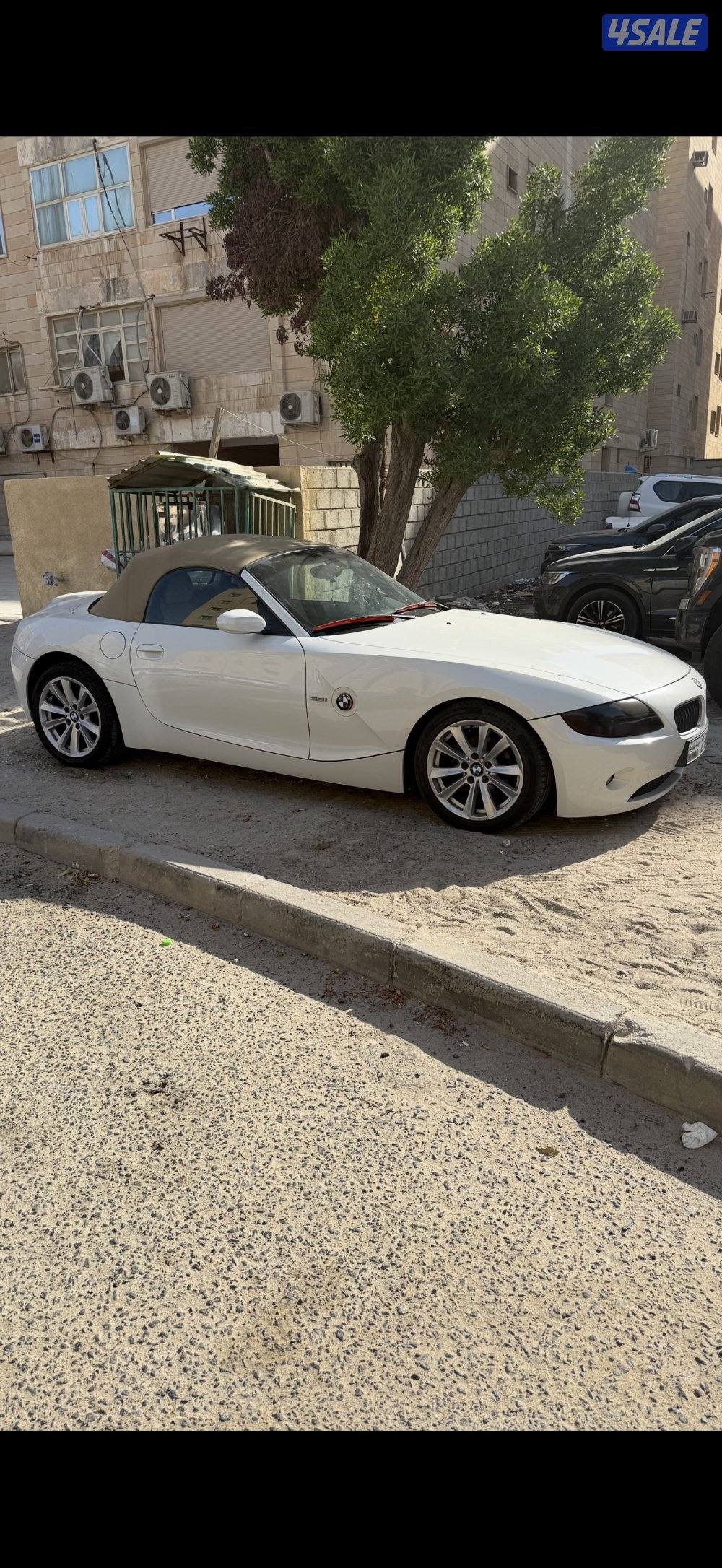 صبغ الوكاله بحاله ممتازه BMW Z4 20048