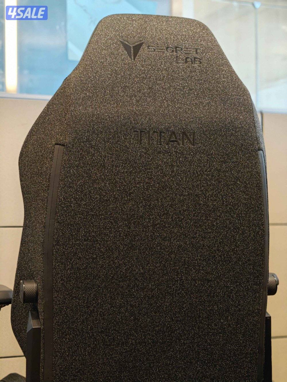 secretlab Gaming chair.1