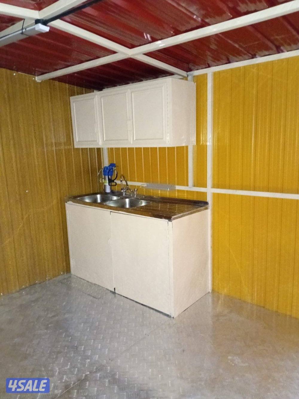 للبيع حمامات ومطابخ ومخازن4