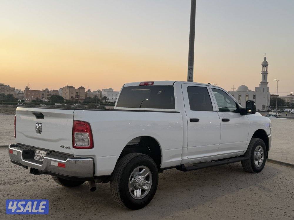 للبيع وانيت دودج رام 2023HD9