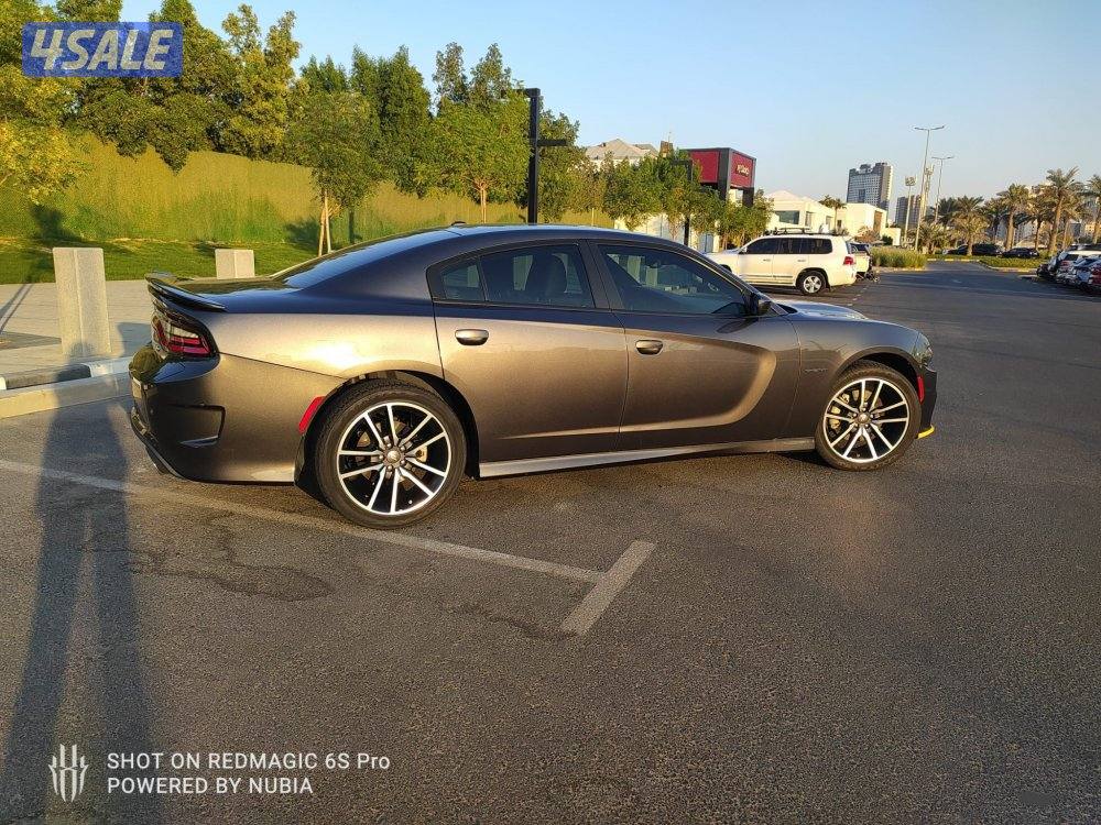 للبيع تشارجر ار تي ٢٠٢٢ صبغ وكاله3