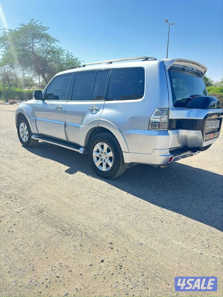 باجيرو 2017  ماشي 250  الف  شرط الفحص2