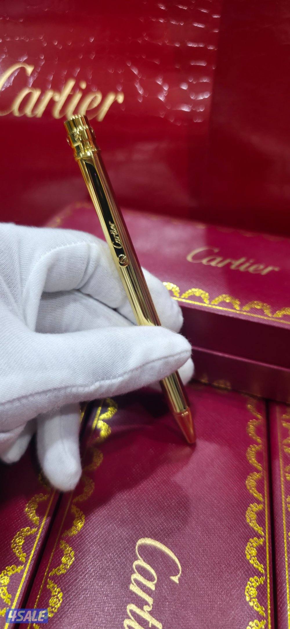 خامة معدنية فاخرة ولمسة تصميم أنيقة9