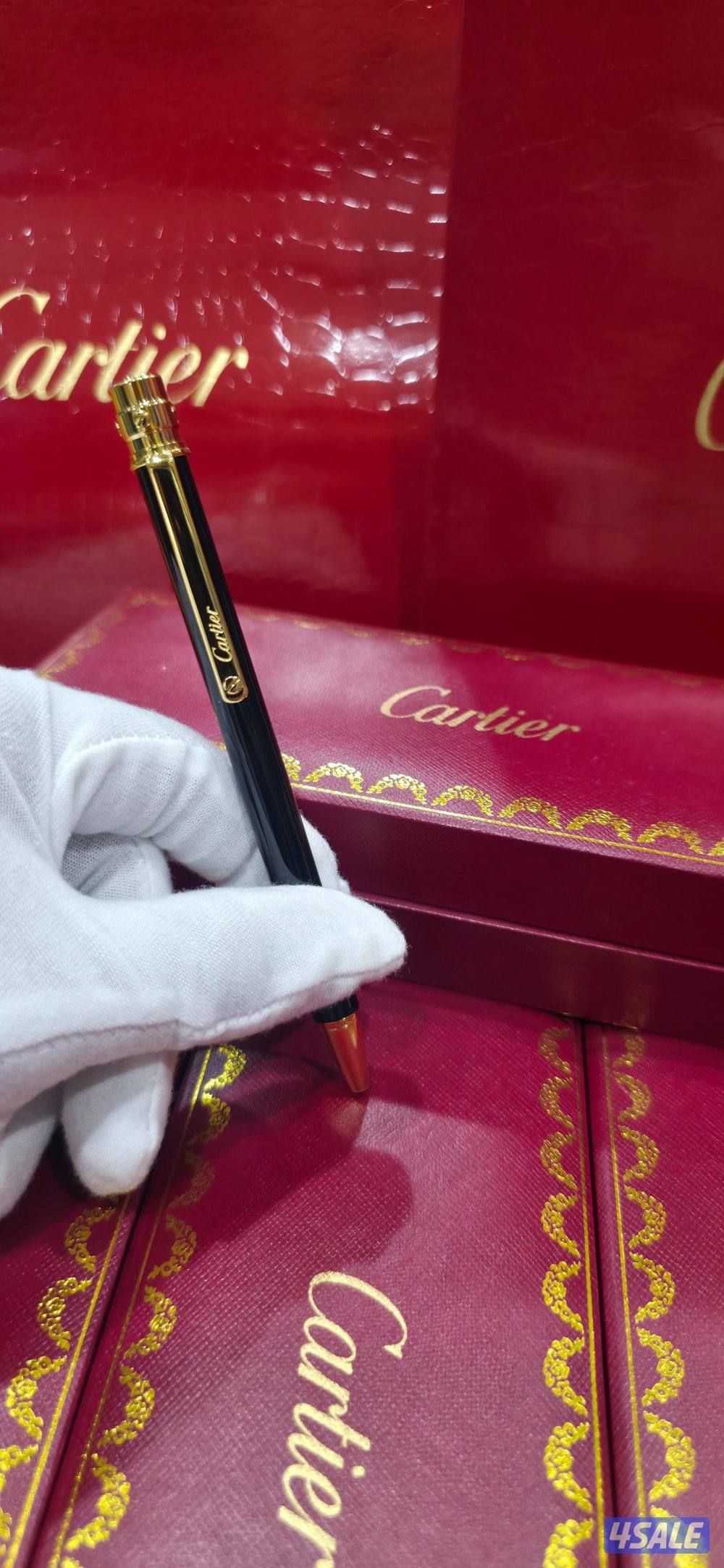 خامة معدنية فاخرة ولمسة تصميم أنيقة12