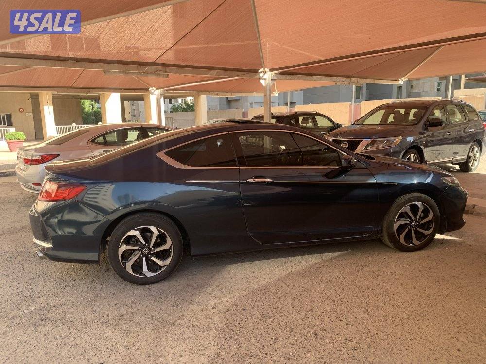 للبيع هوندا اكورد موديل ٢٠١٧ ماشي ٩٨ ألف كم5