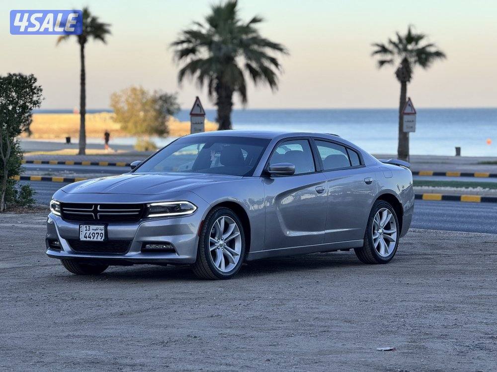 للبيع دودج تشارجر موديل 20152