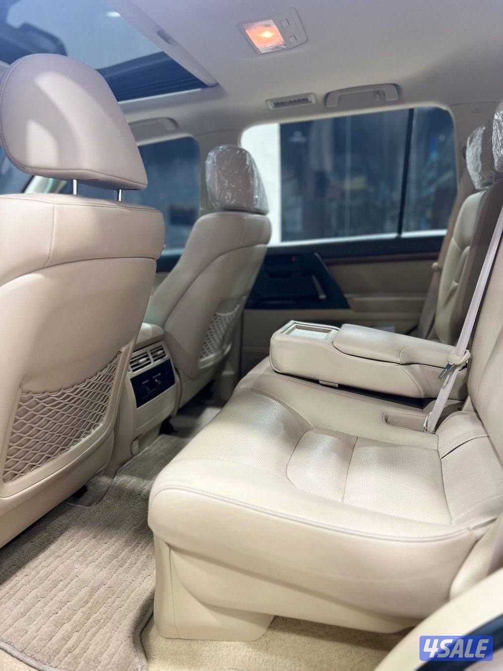 لاندكروزر GX.R جلد زوايد موديل 2017 ماشي 107 صبغ الوكالة بحالة نادرة8