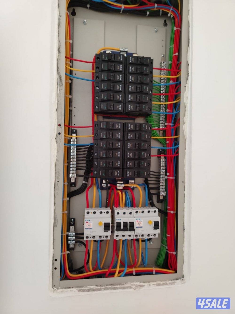 تصليح وتمديد وتشطيب جميع الاعمال الكهربيه7