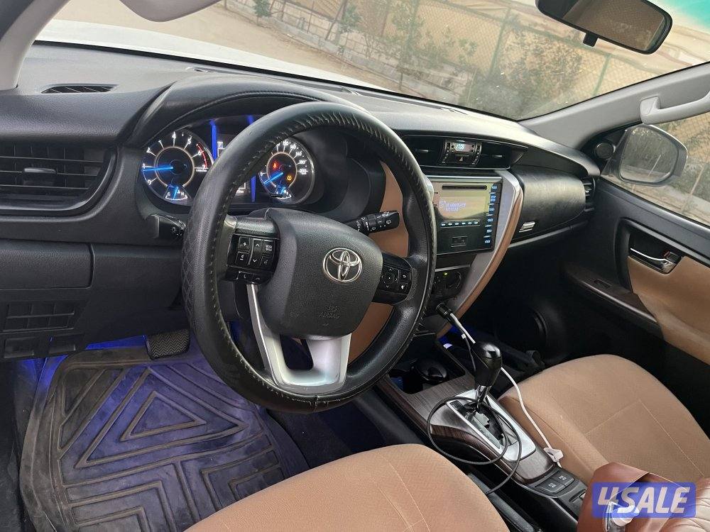 البيع جيب فورتنر موديل 2020 4 سلندر واتس اب صبغ الوكالة0