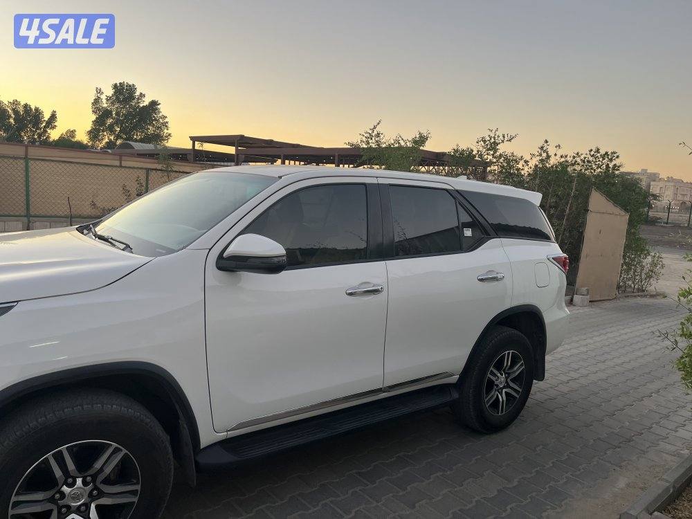 البيع جيب فورتنر موديل 2020 4 سلندر واتس اب صبغ الوكالة2