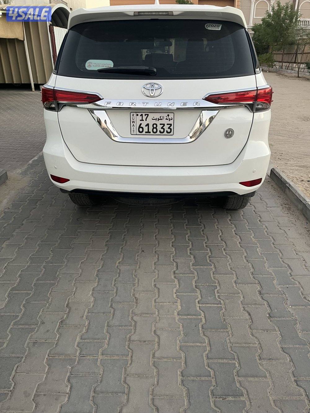 البيع جيب فورتنر موديل 2020 4 سلندر واتس اب صبغ الوكالة3