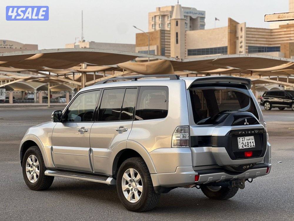 للبيع باجيرو ٢٠١٩  صبغ الوكاله1