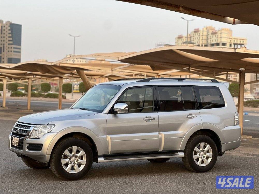 للبيع باجيرو ٢٠١٩  صبغ الوكاله2