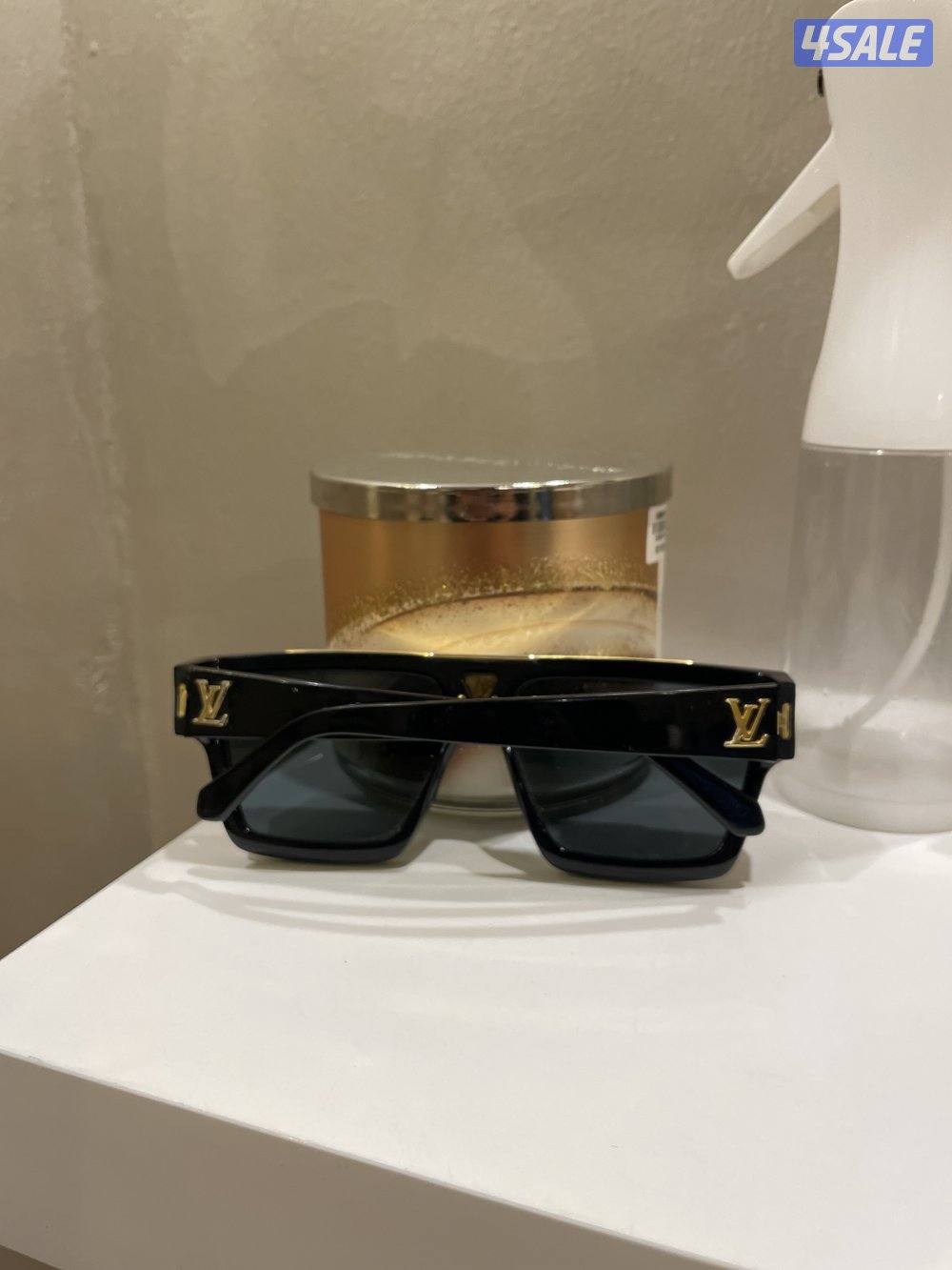 نظارة ال في LV شراء بوتيك ميكانوس3