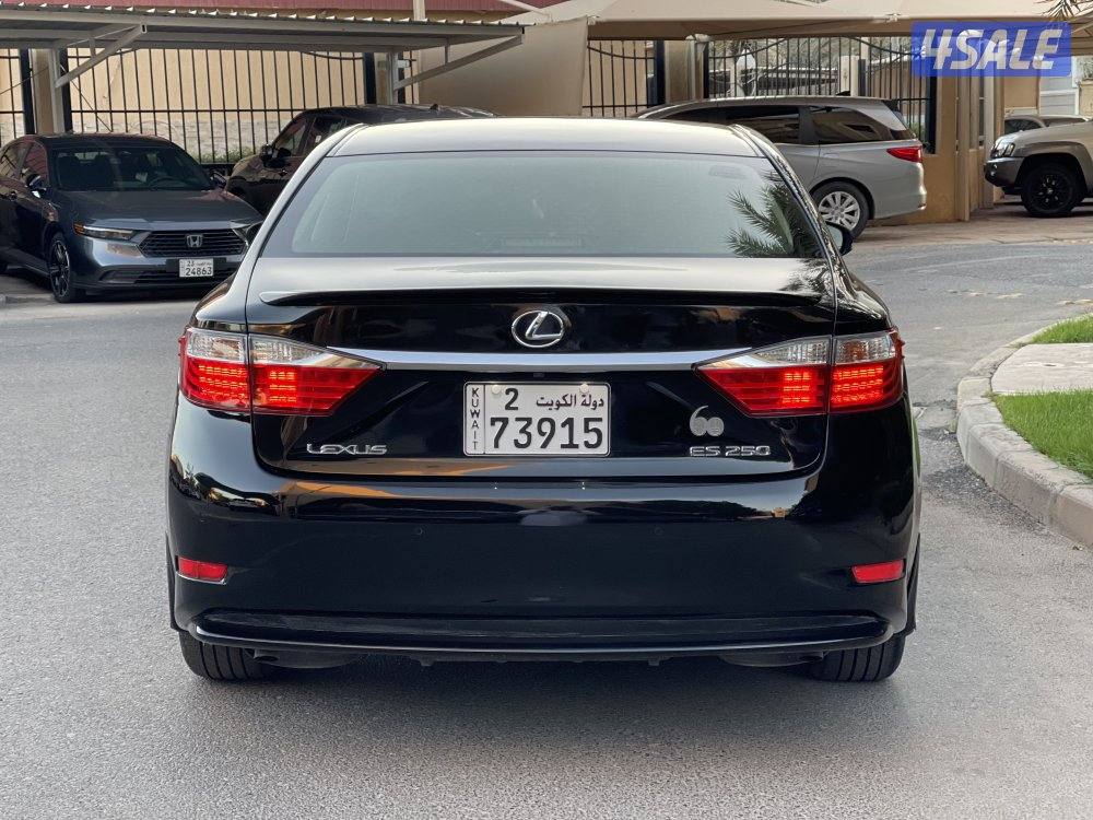 لكزس ES 250 ماشي 172 موديل 20143