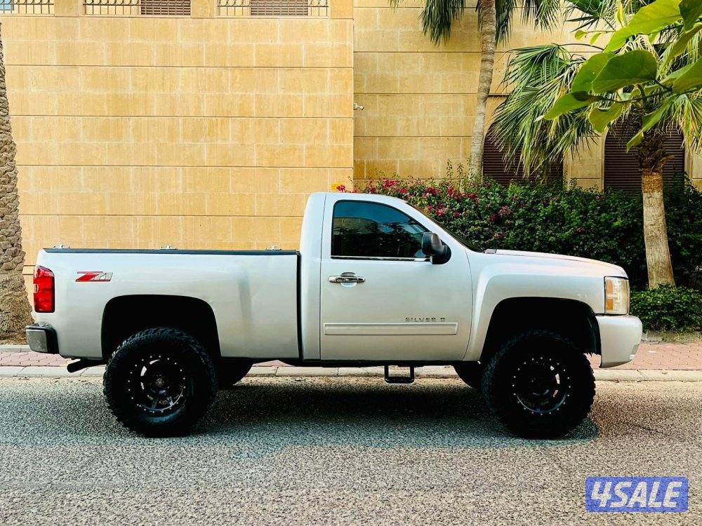 للبيع سلفرادو LT0