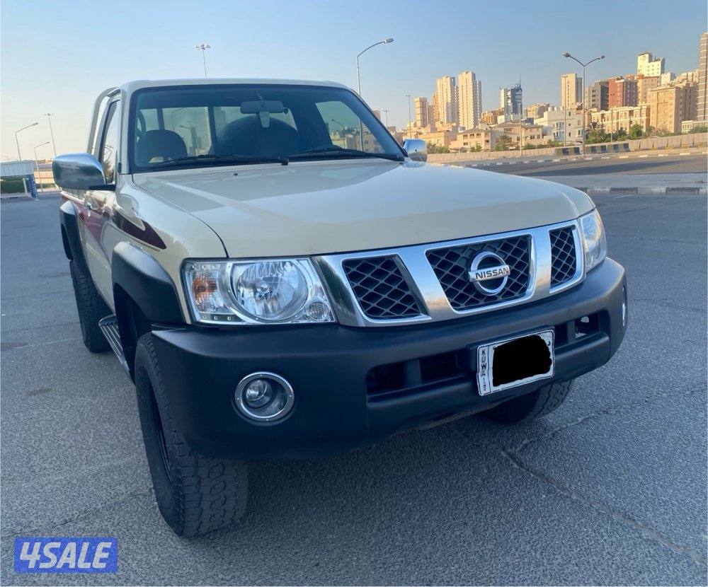 وانيت نيسان باترول2016 عداد94 الف سيرفس منتظم وارد الوكاله قيرتوماتيك0