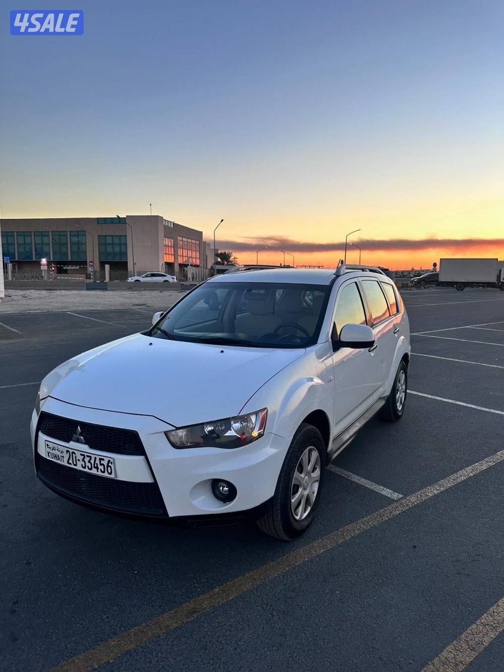 للبيع ميتسوبيشي اوتلاندر - موديل 2012 - العداد 150 الف -5