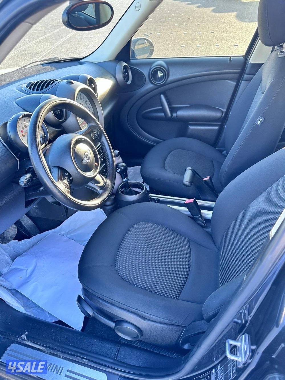 ميني كوبر موديل 2012 عداد 1209