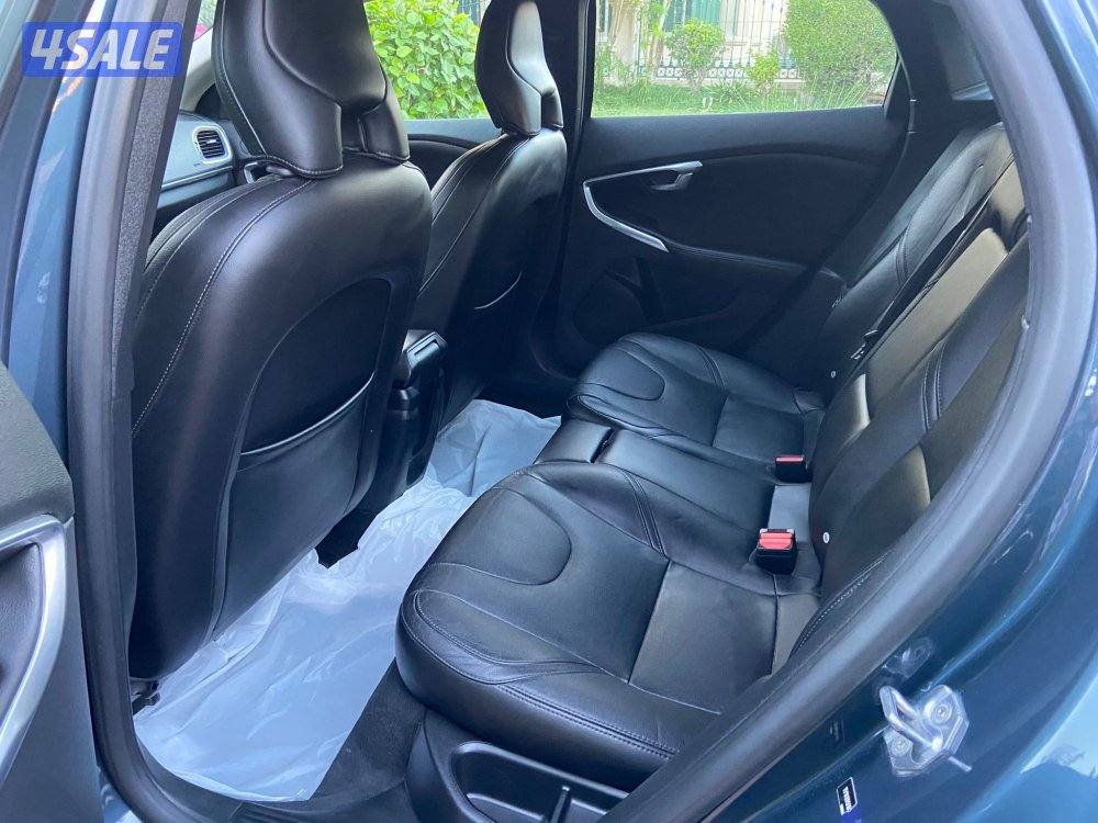 بحاله ممتازه V40 صيانه عامه موديل 2019 سلندرات 4 وارد الوكاله6