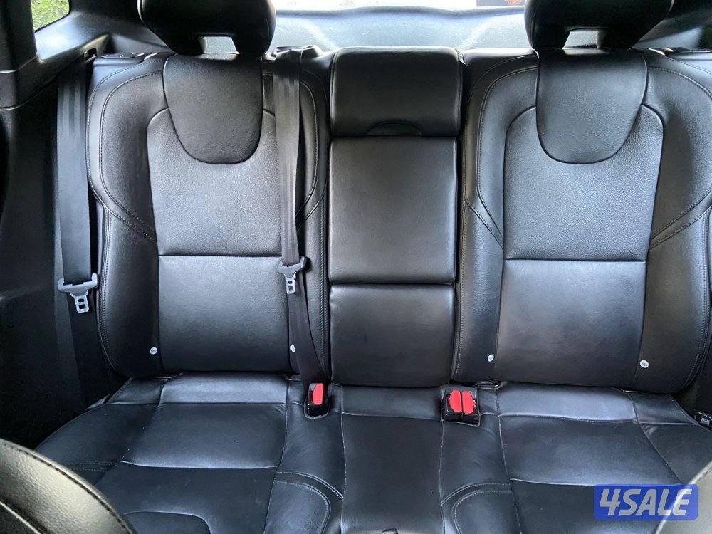 بحاله ممتازه V40 صيانه عامه موديل 2019 سلندرات 4 وارد الوكاله12