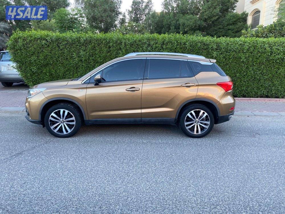 بحاله ممتازه موديل 2019 صبغ وكاله الدرجه الاولي جلد عداد 99.000 km0