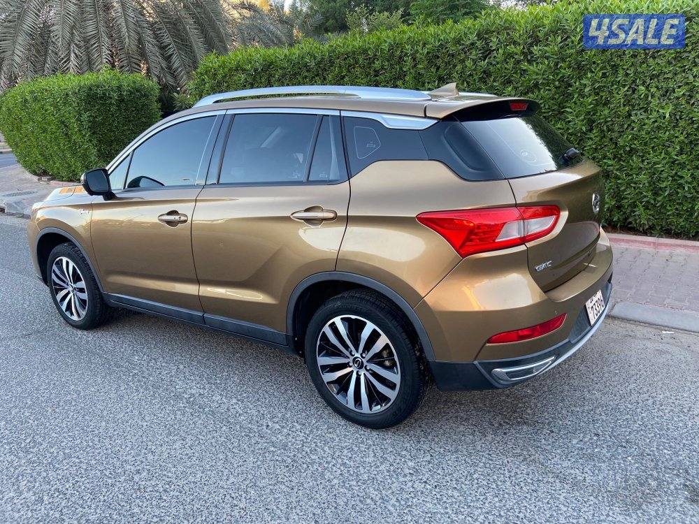 بحاله ممتازه موديل 2019 صبغ وكاله الدرجه الاولي جلد عداد 99.000 km4