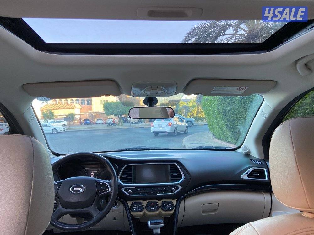 بحاله ممتازه موديل 2019 صبغ وكاله الدرجه الاولي جلد عداد 99.000 km7